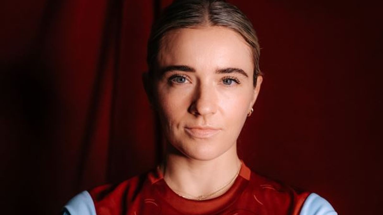 Kristie Mewis: West Ham Women เซ็นสัญญากับทีมชาติสหรัฐอเมริกาในข้อตกลงถาวร |  ข่าวศูนย์โอน